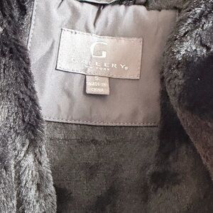 Gallery Women's Elegant Black Teddy Jacket